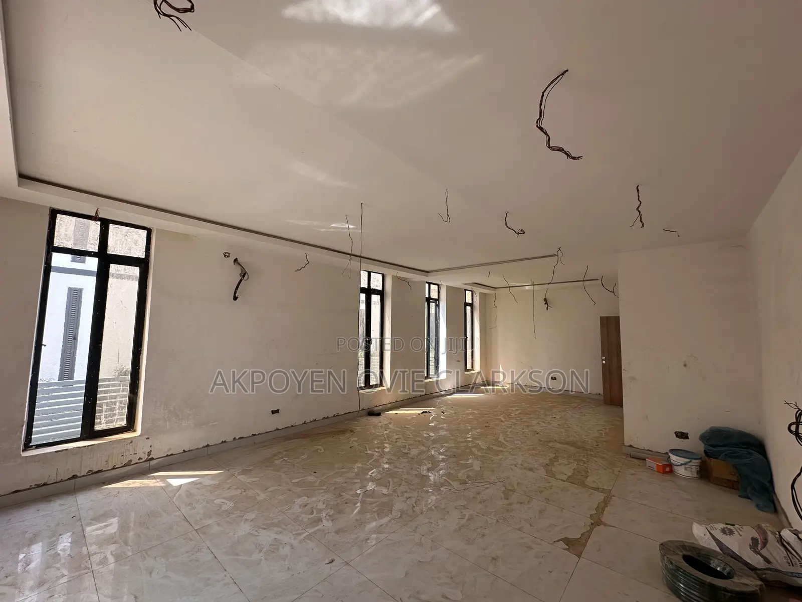 6bdrm Duplex in Mabushi for sale