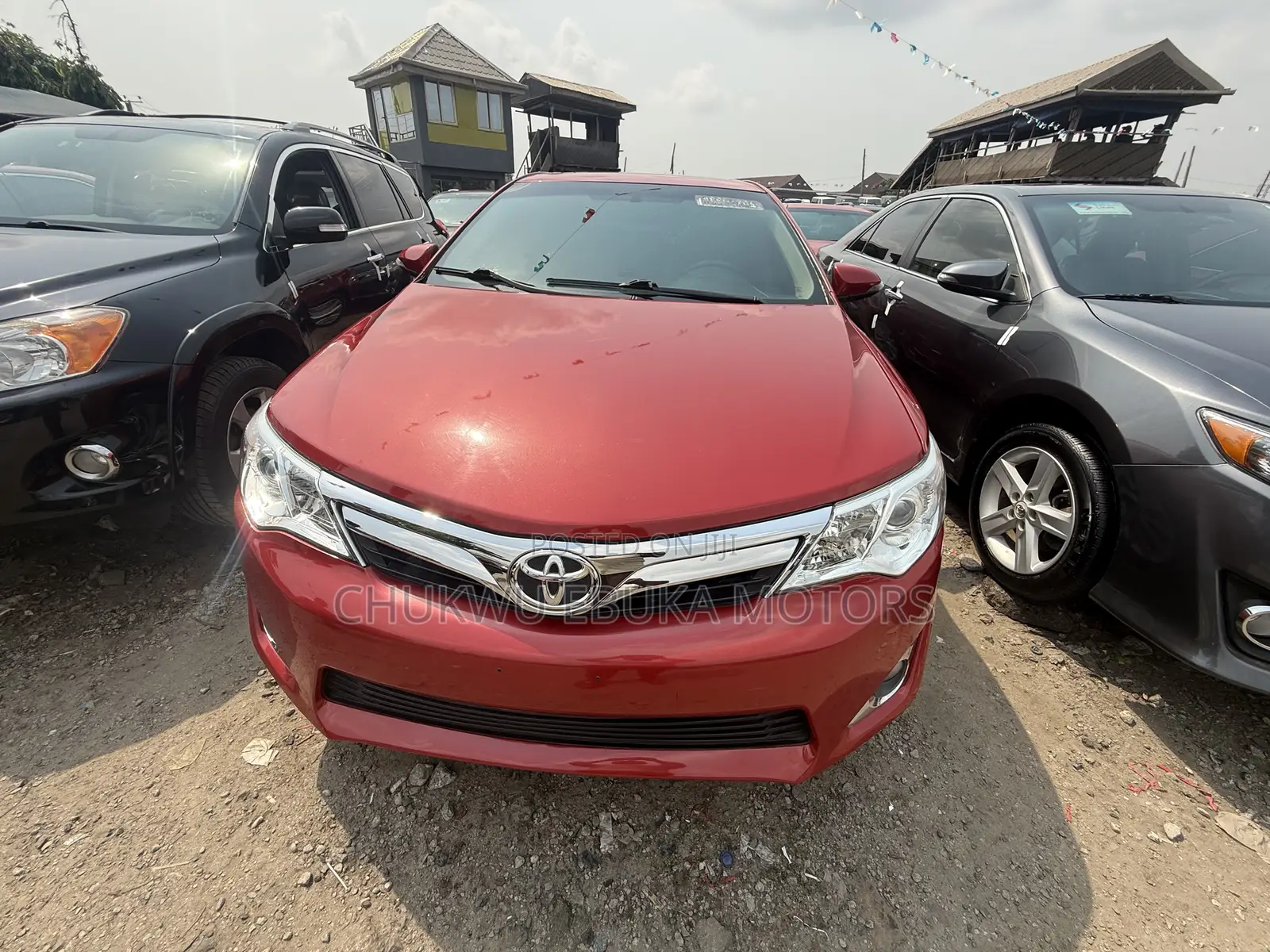 Toyota Camry XLE V6 4dr Sedan (3.5L 6cyl 6A) 2012 Red
