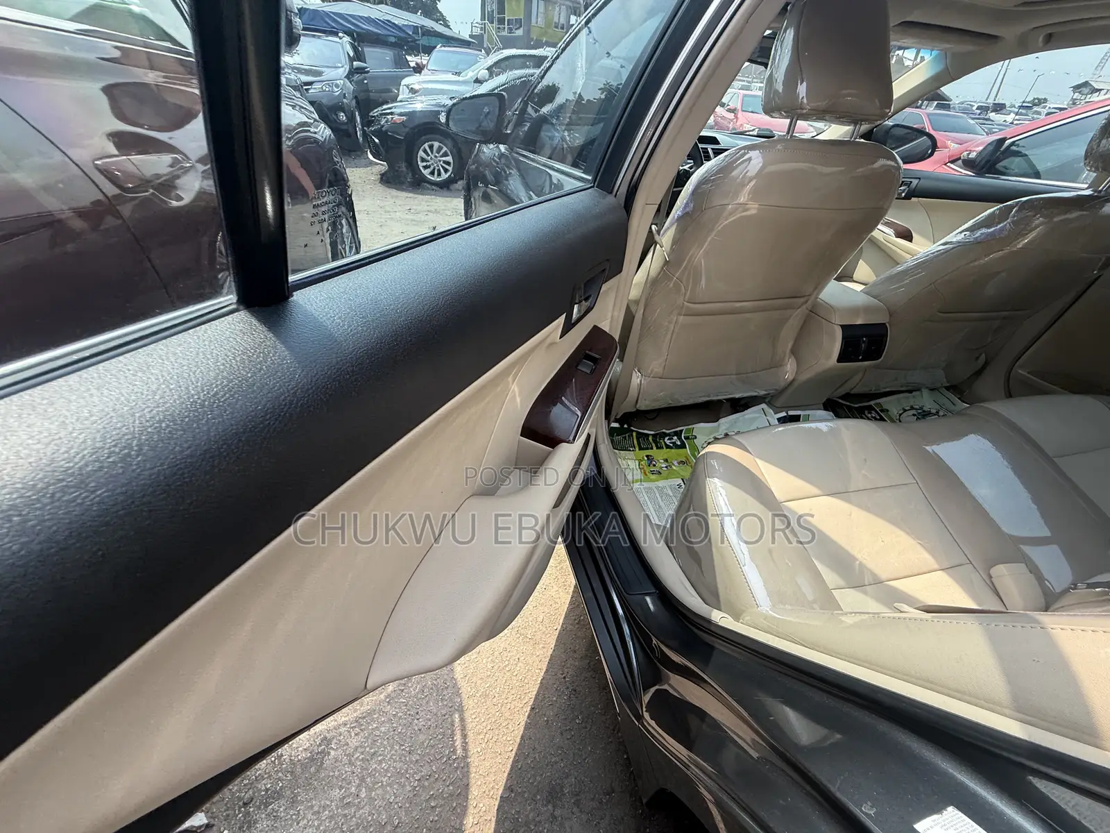 Toyota Camry XLE V6 4dr Sedan (3.5L 6cyl 6A) 2012 Gray