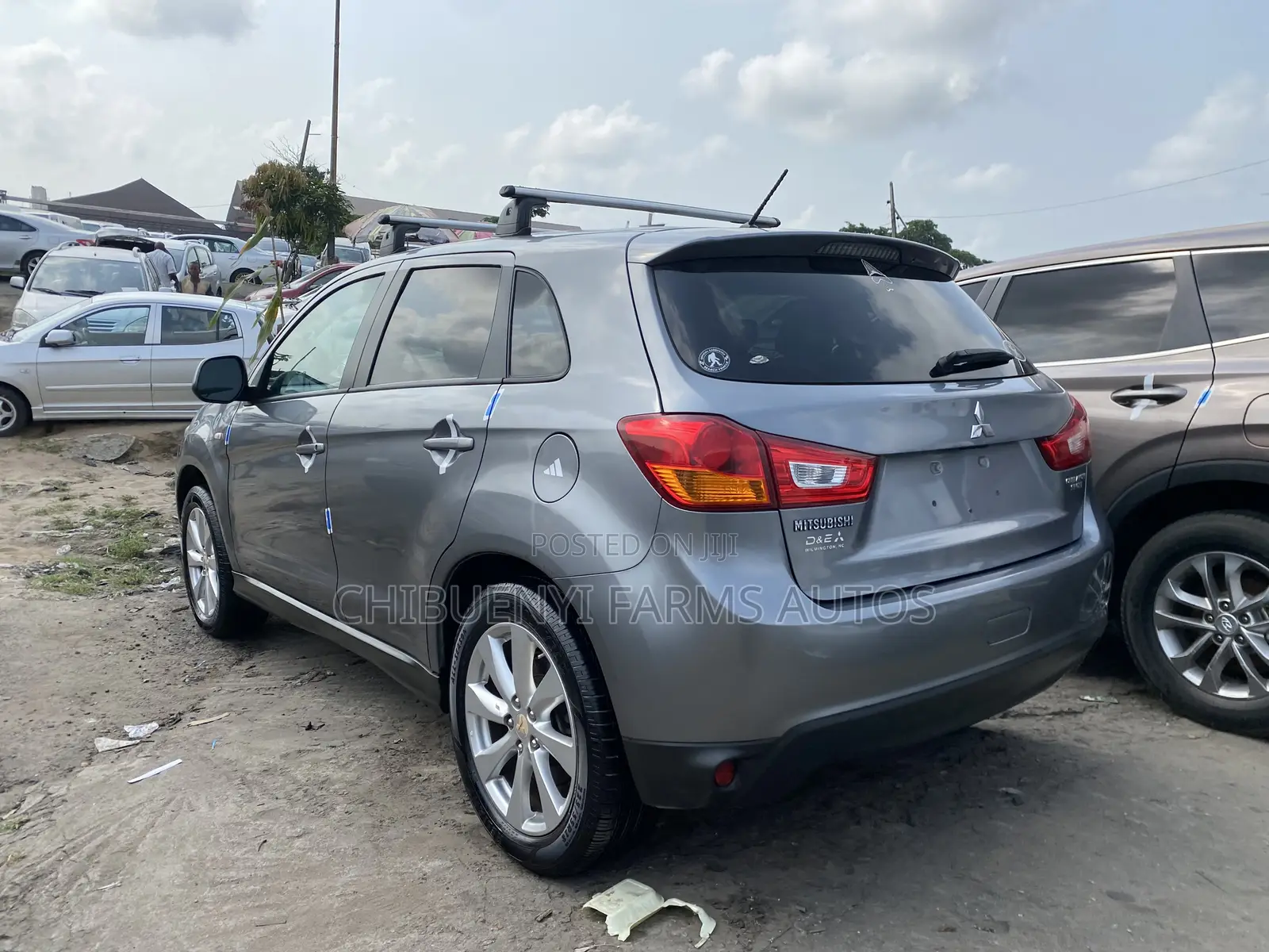 Mitsubishi Outlander SE 4dr SUV AWD (2.4L 4cyl CVT) 2015 Gray