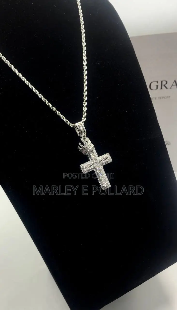 VVS Moissanite Crown Cross Pendant 925 Sterling Silver Necklace Chain