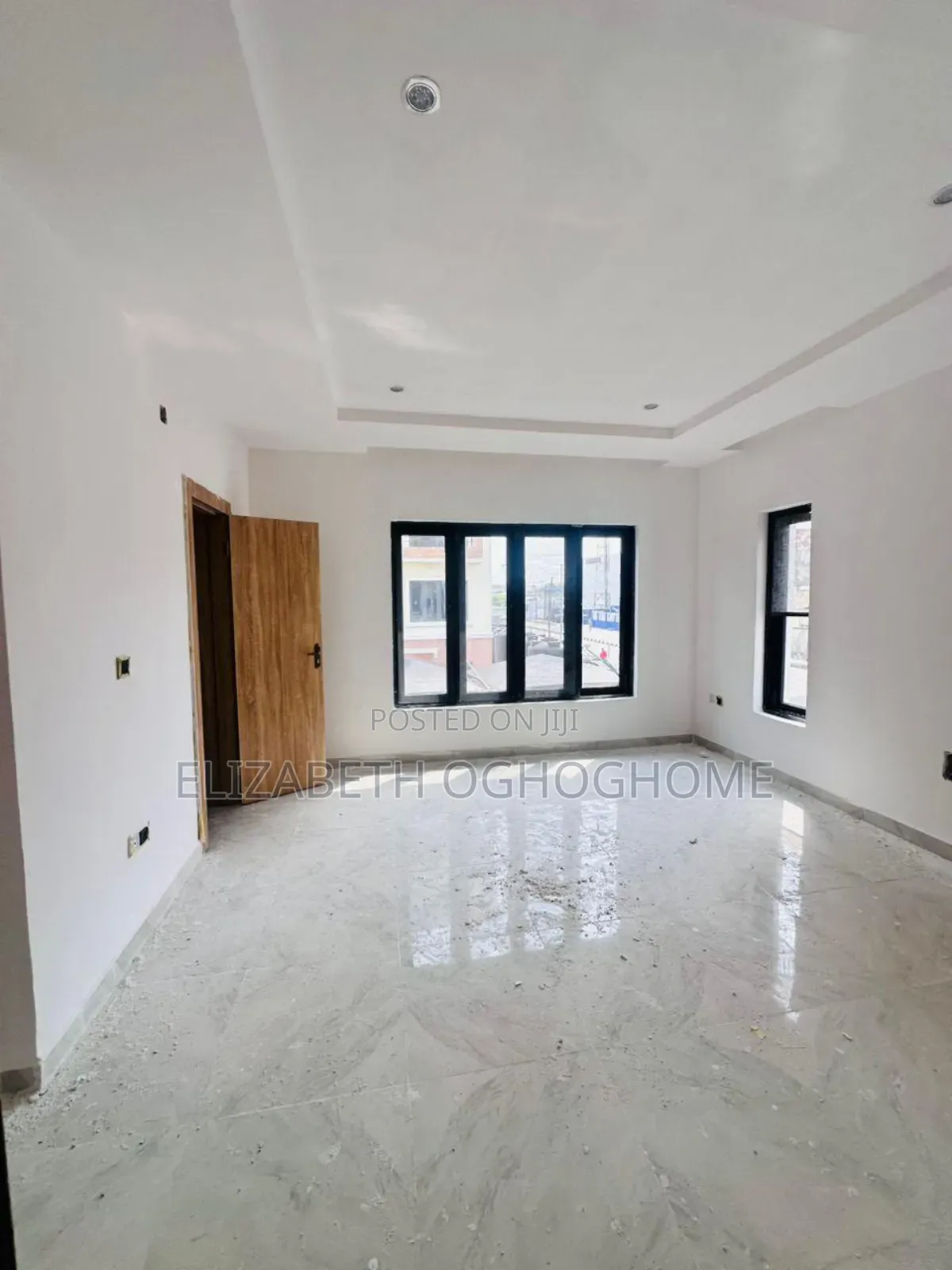 2bdrm Duplex in Lekki Phase 1 for rent