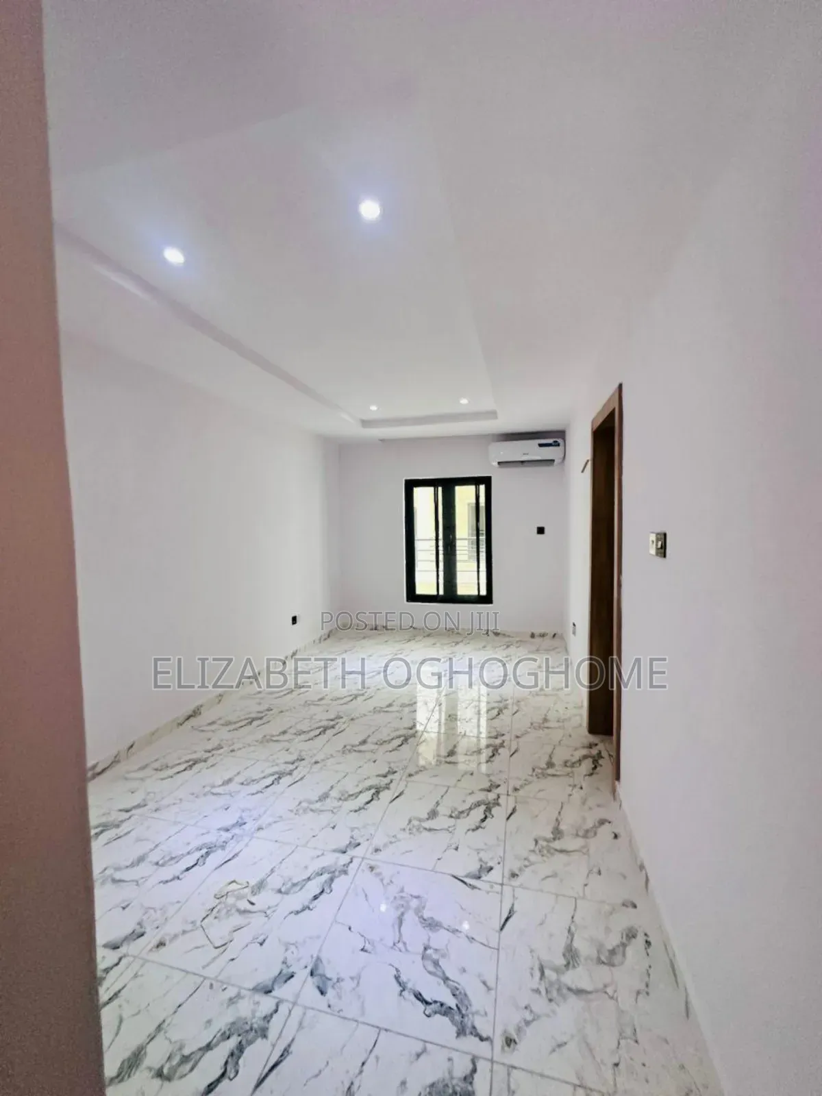 2bdrm Duplex in Lekki Phase 1 for rent