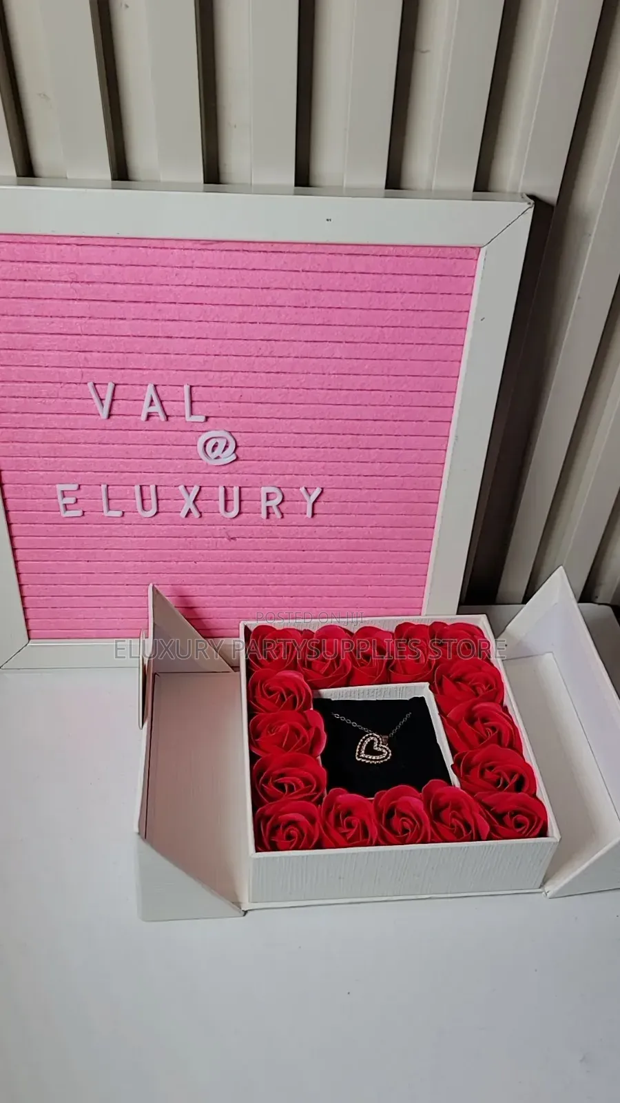 Jewerly Rosebox Valentine Gift