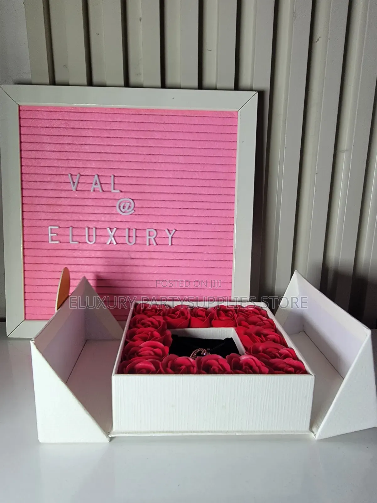 Jewerly Rosebox Valentine Gift