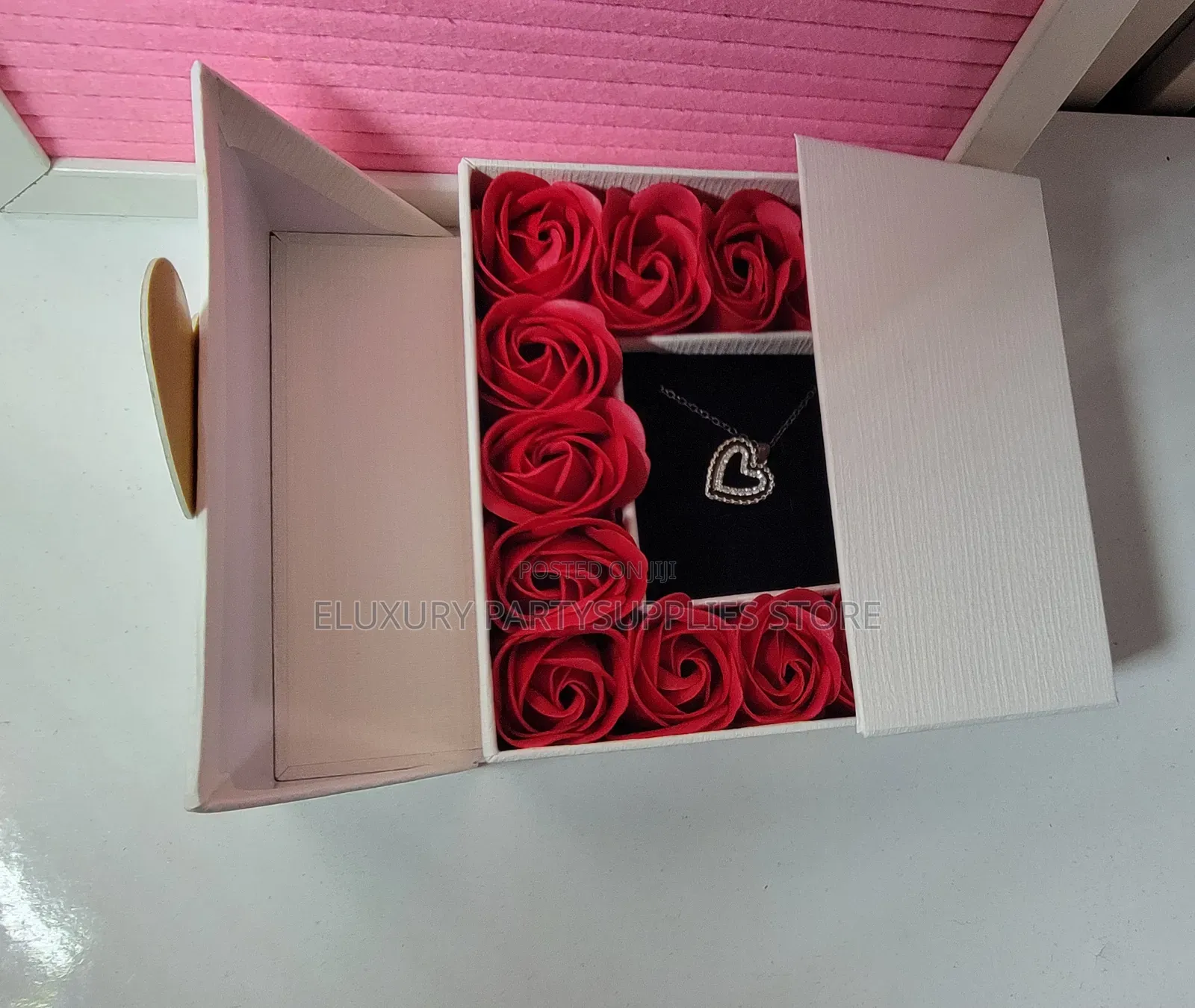 Jewerly Rosebox Valentine Gift