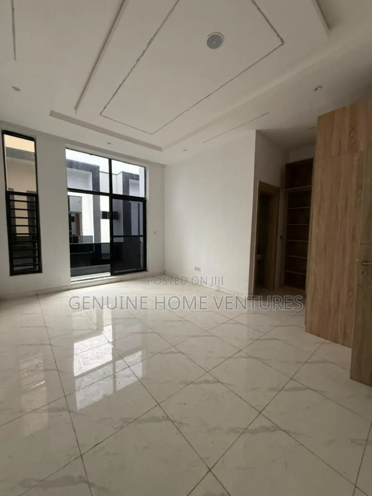 4bdrm Duplex in Ikota for sale