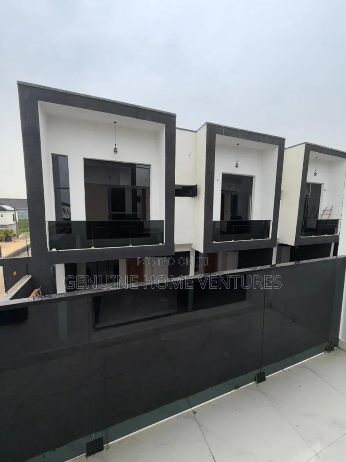 4bdrm Duplex in Ikota for sale