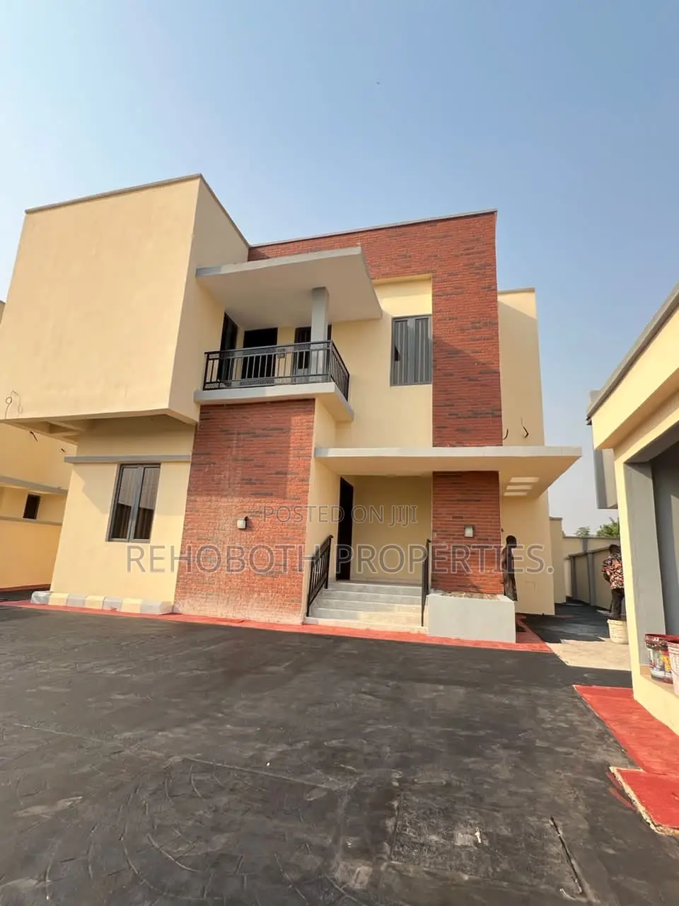 3bdrm Duplex in Plantation Gra, Oluyole Estate for sale