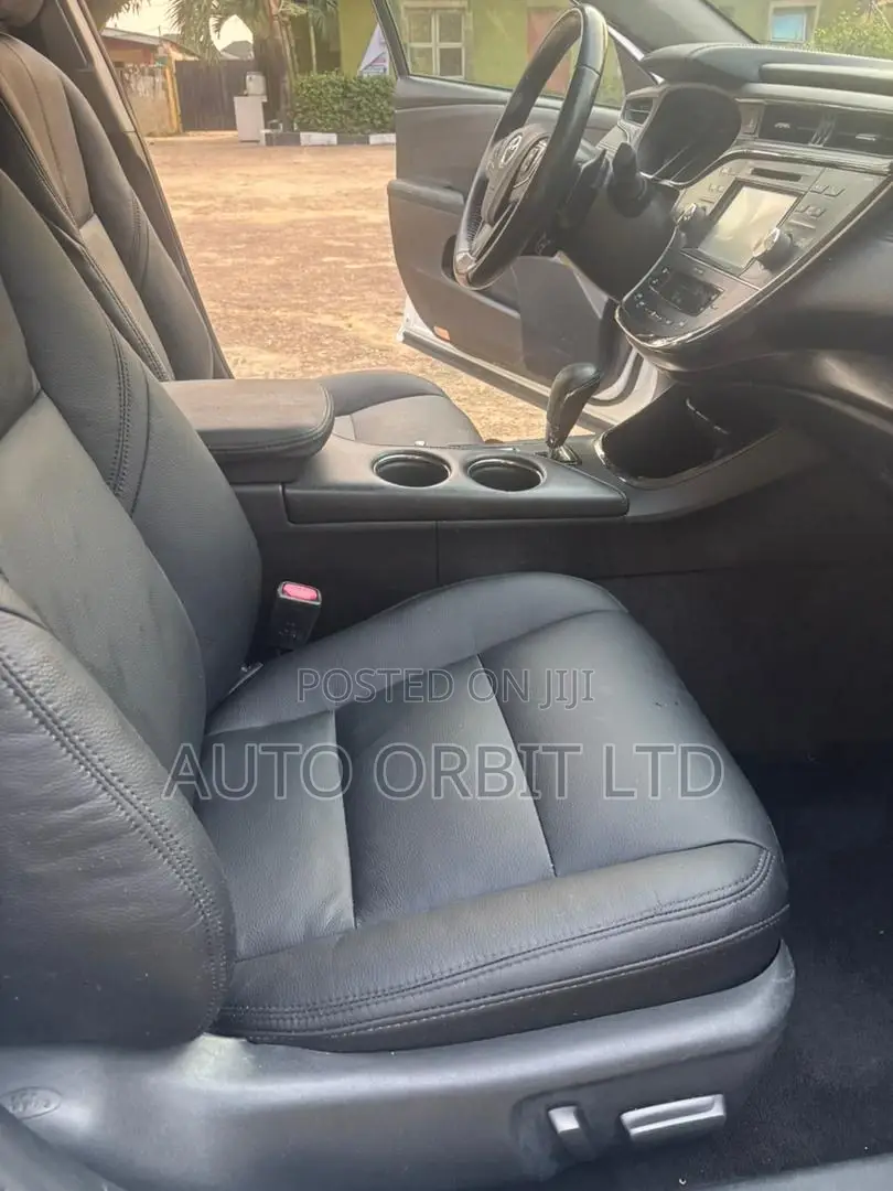 Toyota Avalon 2016 White