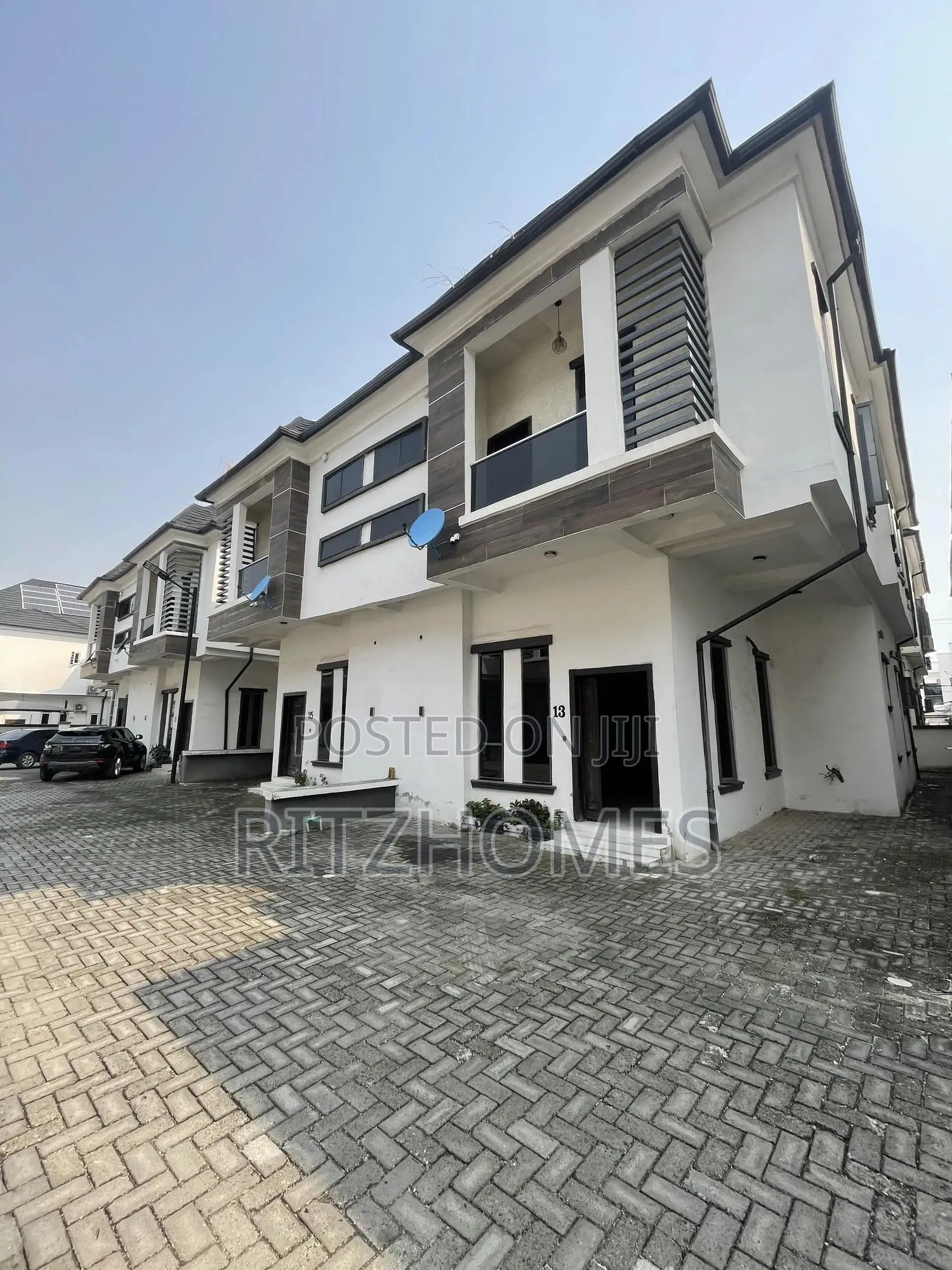 4bdrm Duplex in Lekki for sale