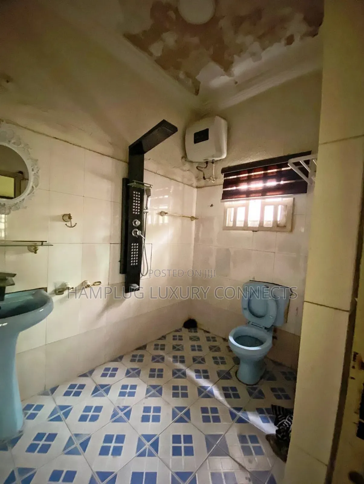 Furnished 5bdrm Duplex in Johns Lwofe for sale