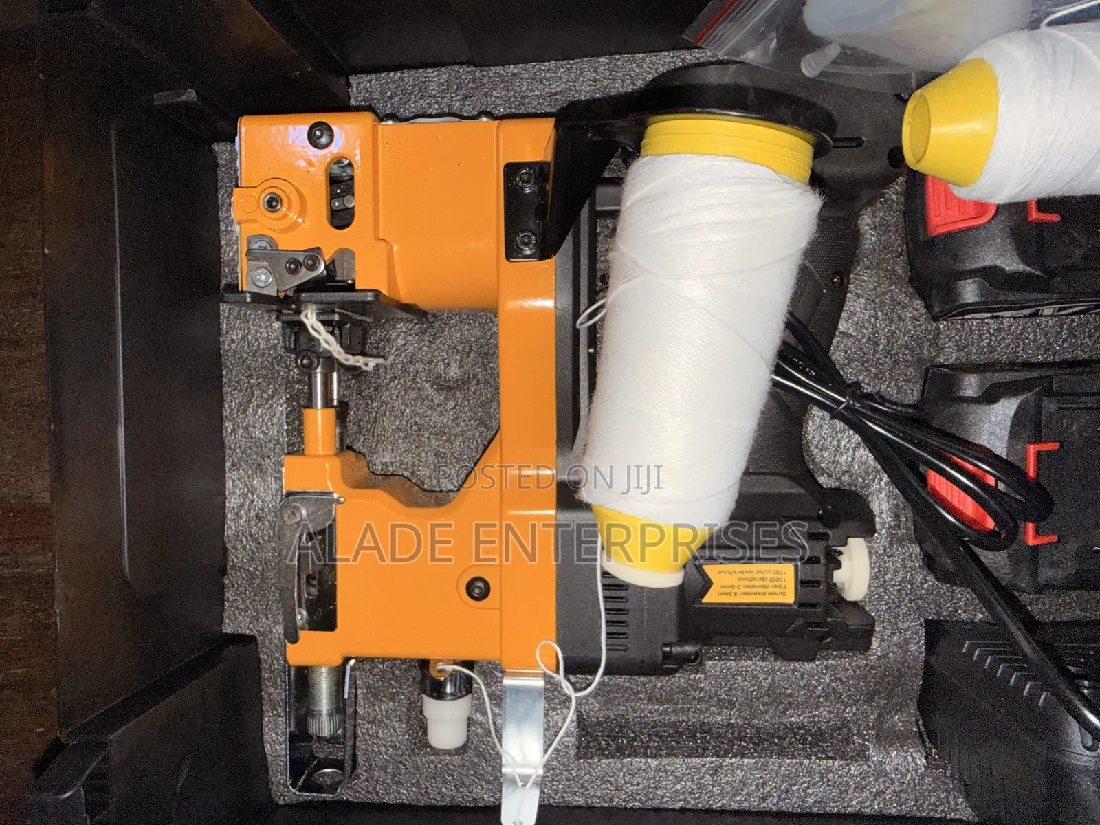 Dewalt Cordless Bag Closer Machine