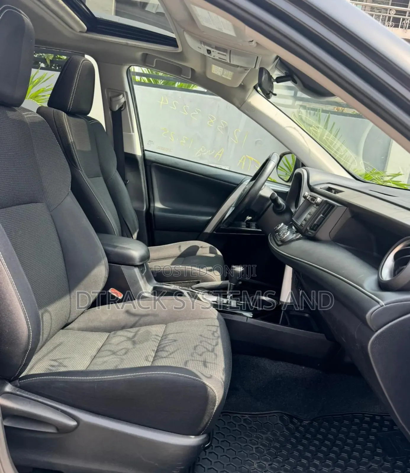 Toyota RAV4 XLE 4dr SUV AWD (2.5L 4cyl 6A) 2018 Black