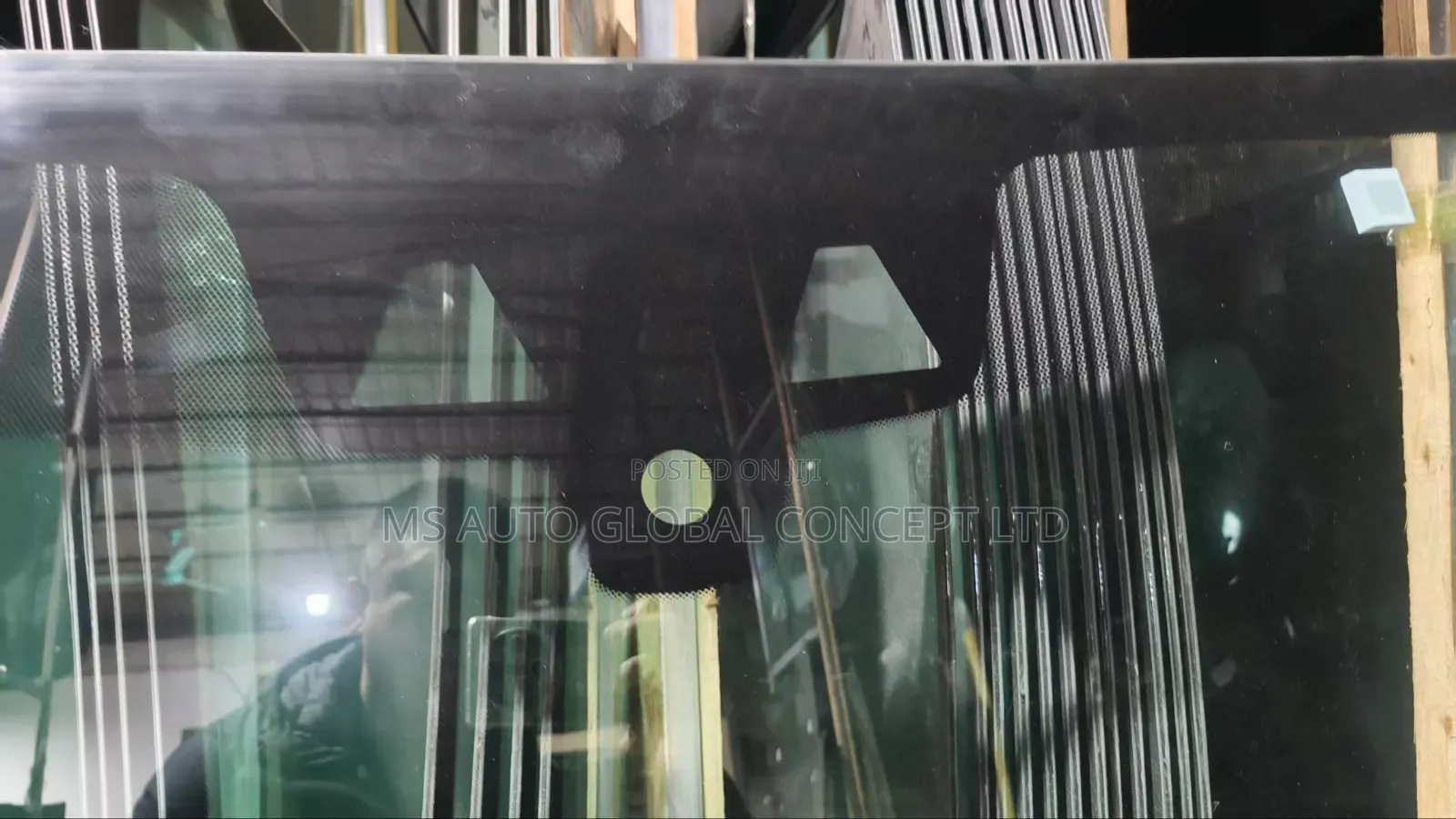 Rolls Royce Cullinan Front Windscreen