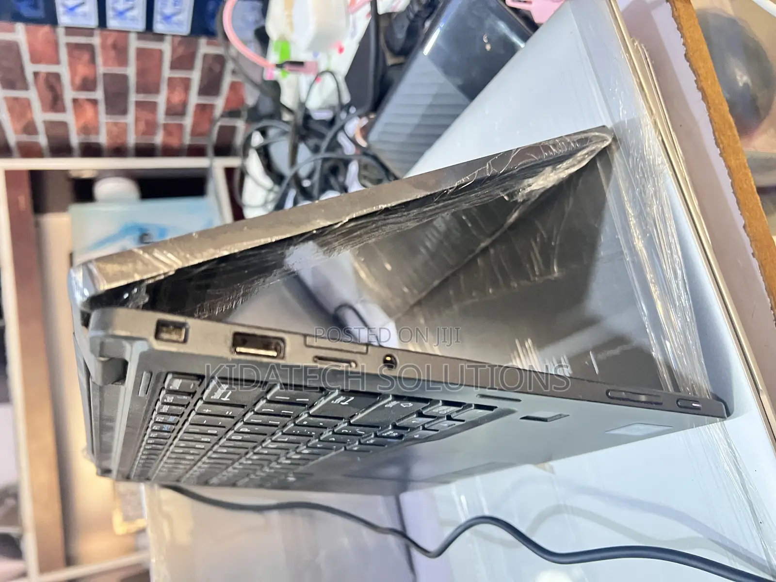 Laptop Dell Latitude 7390 16GB Intel Core I7 SSD 256GB
