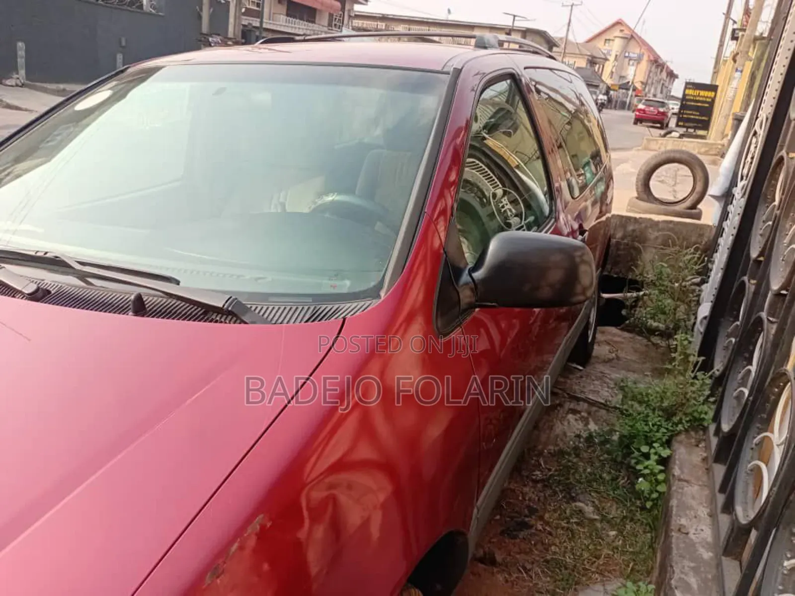 Toyota Sienna LE & 1 hatch 2000 Red