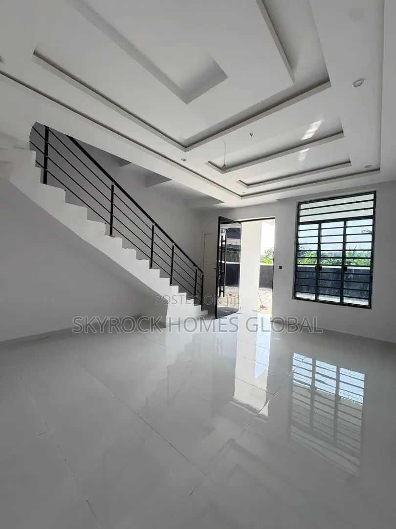 3bdrm Duplex in Abraham Adesanya Estate for sale