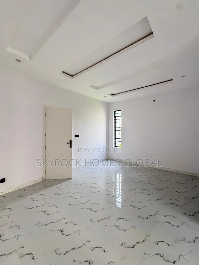 3bdrm Duplex in Abraham Adesanya Estate for sale