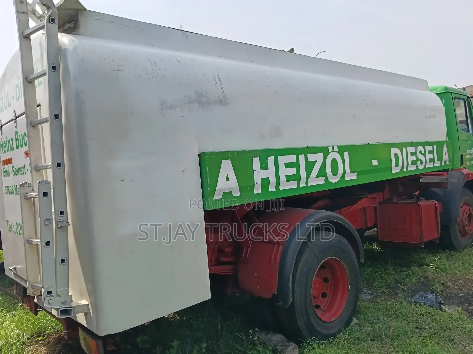 Mercedes Benz Water Tank