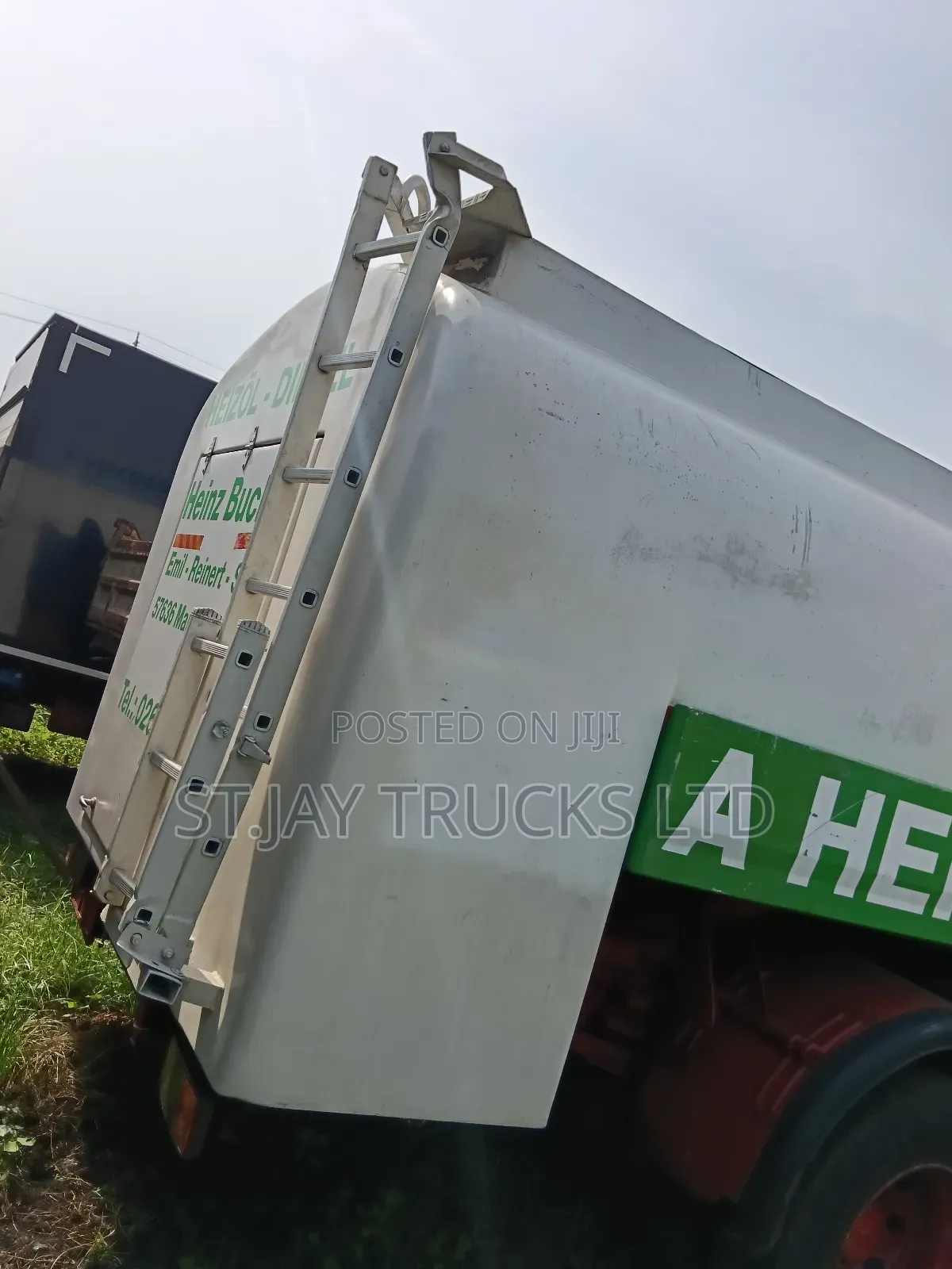 Mercedes Benz Water Tank