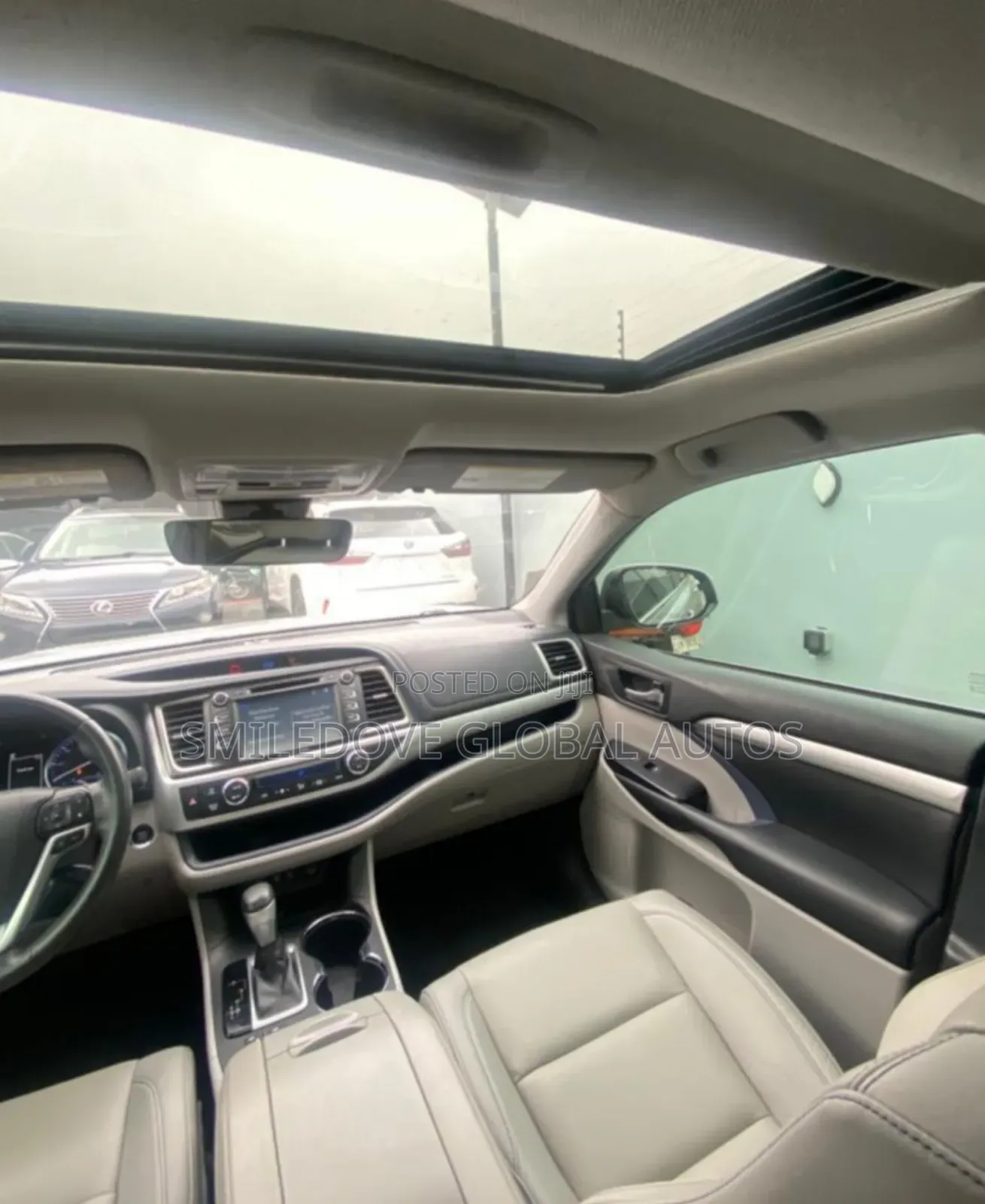 Toyota Highlander XLE 2019 Gray