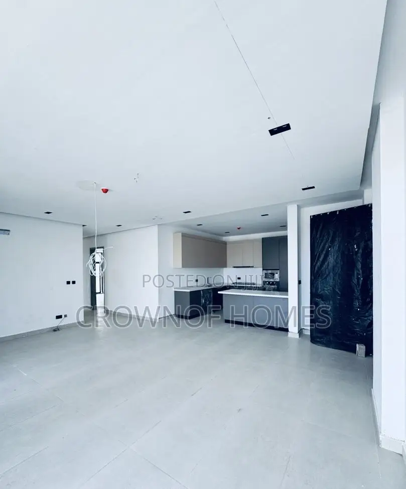 2bdrm Apartment in Lekki Phase 1 for sale