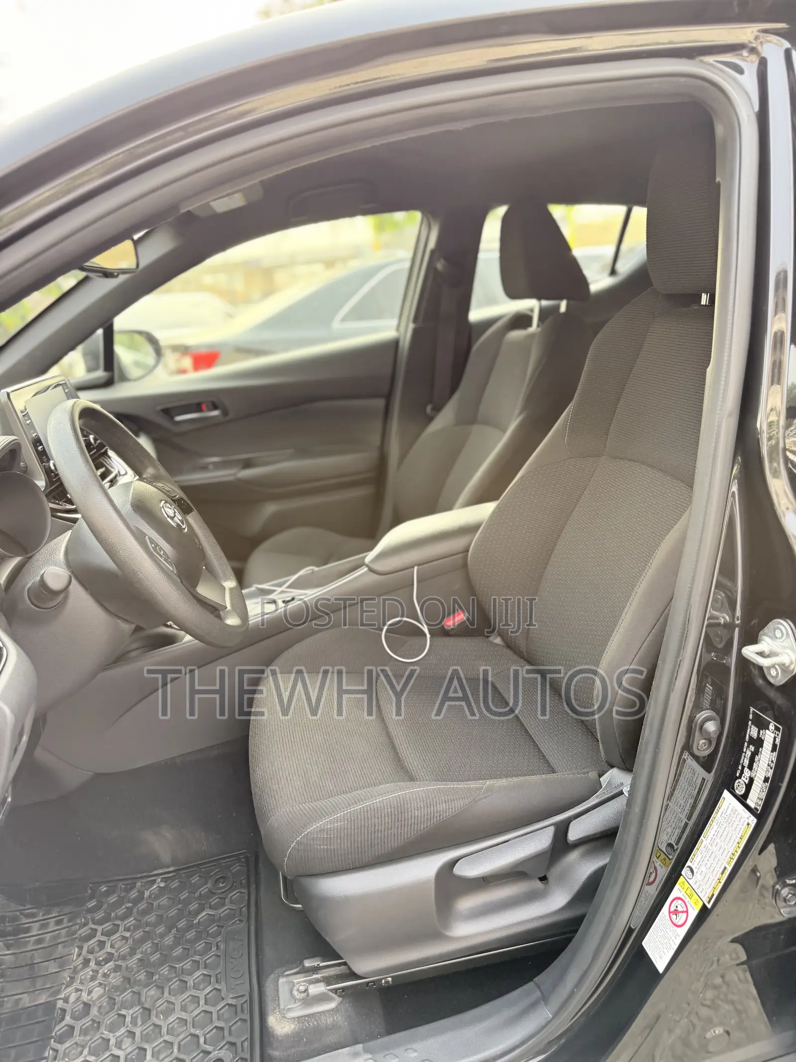 Toyota C-HR LE FWD 2019 Black