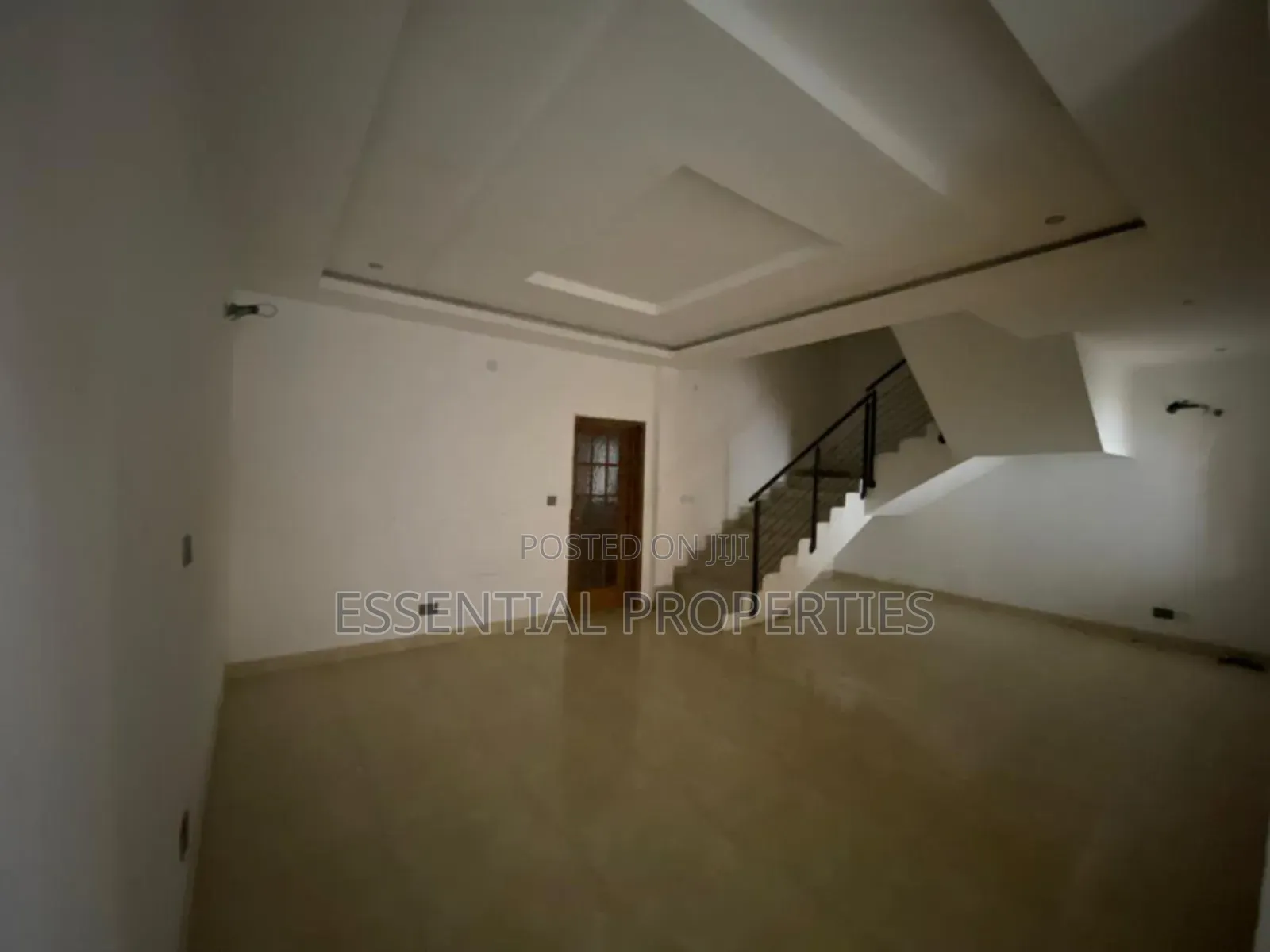 4bdrm Duplex in Allen Avenue for rent