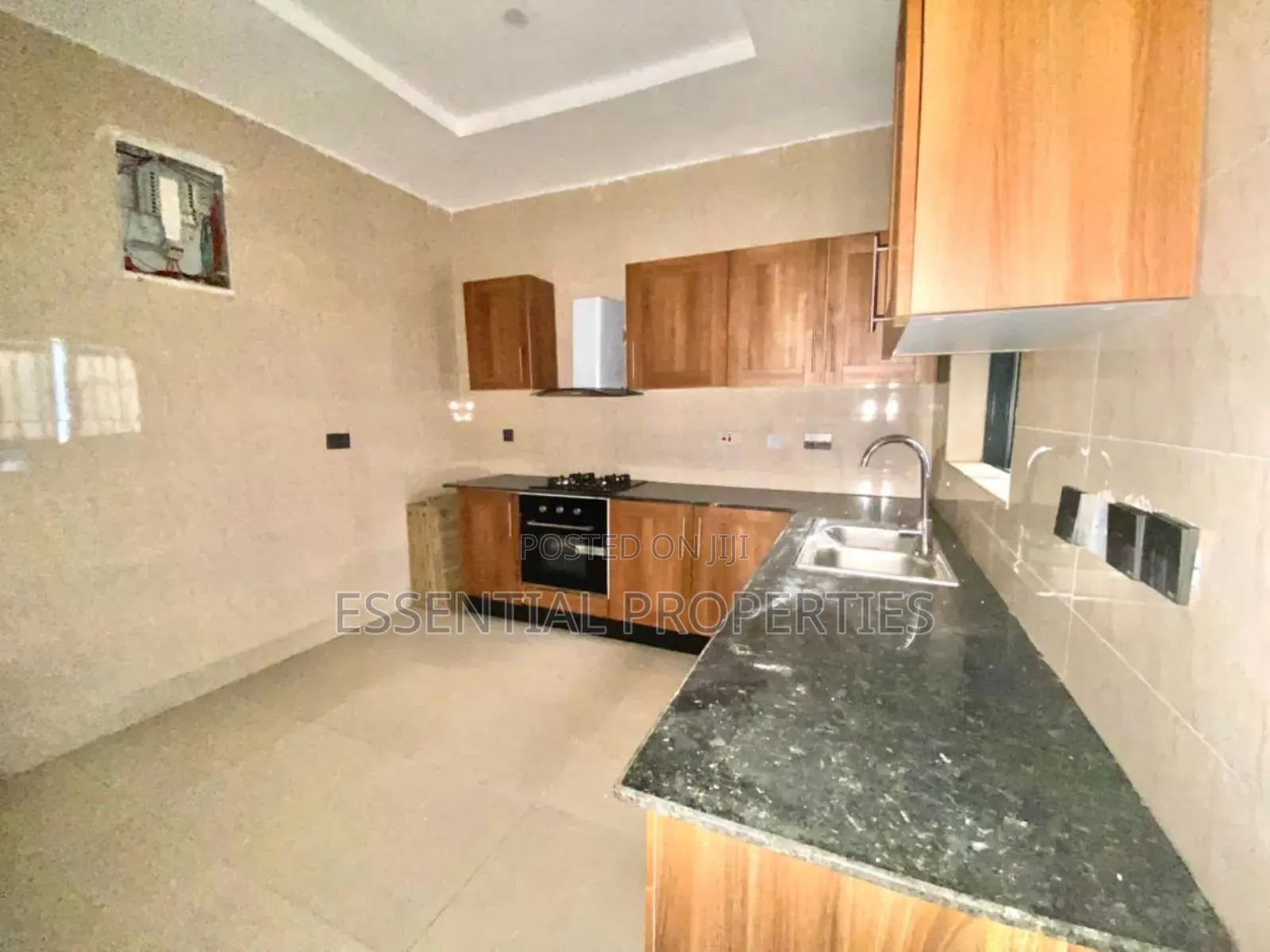 4bdrm Duplex in Allen Avenue for rent