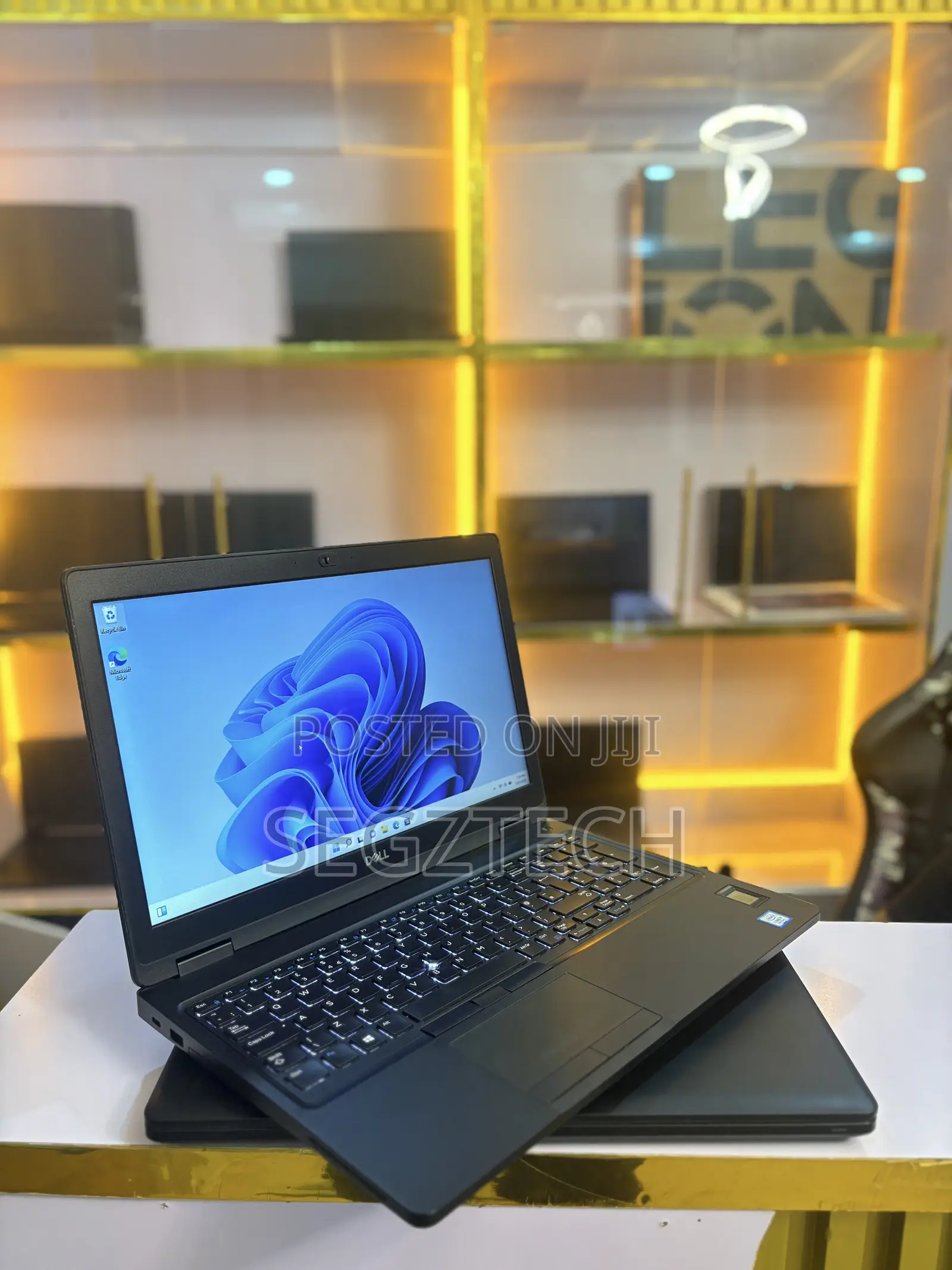 Laptop Dell Precision 15 3520 8GB Intel Core I7 SSD 256GB