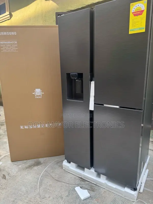 Samsung 627litres Side-by-side Refrigerator Rs80f65g4fgh