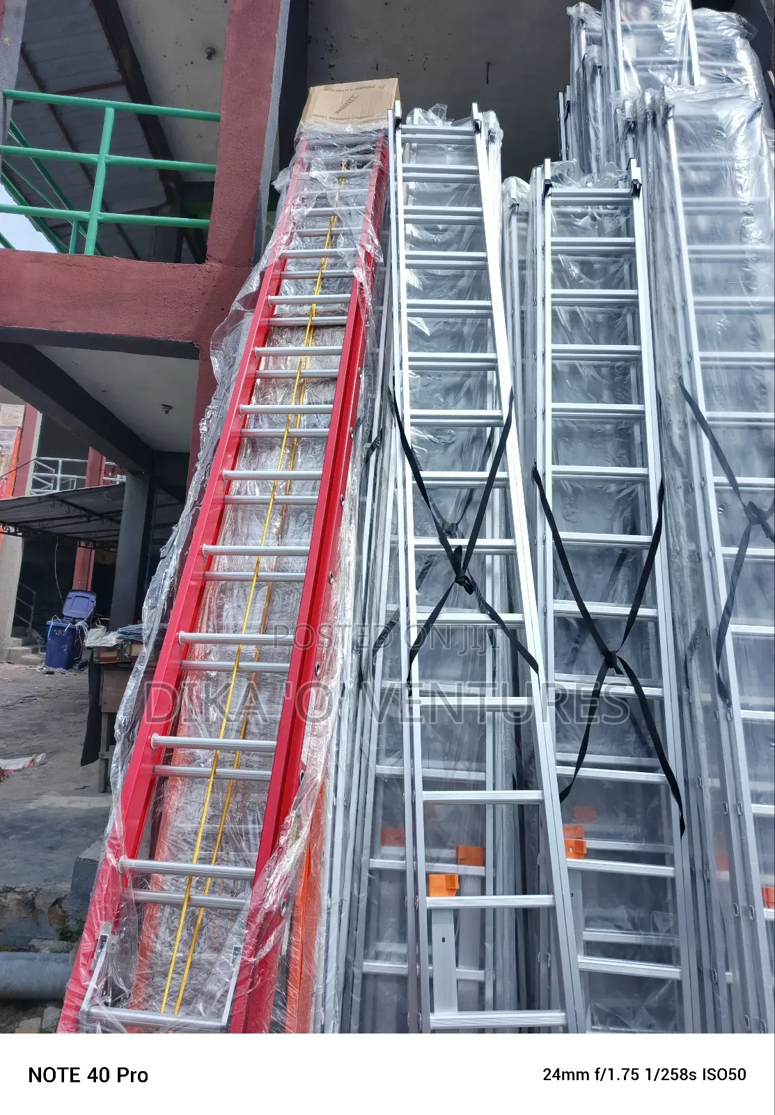 Fiberglass Extension Ladders