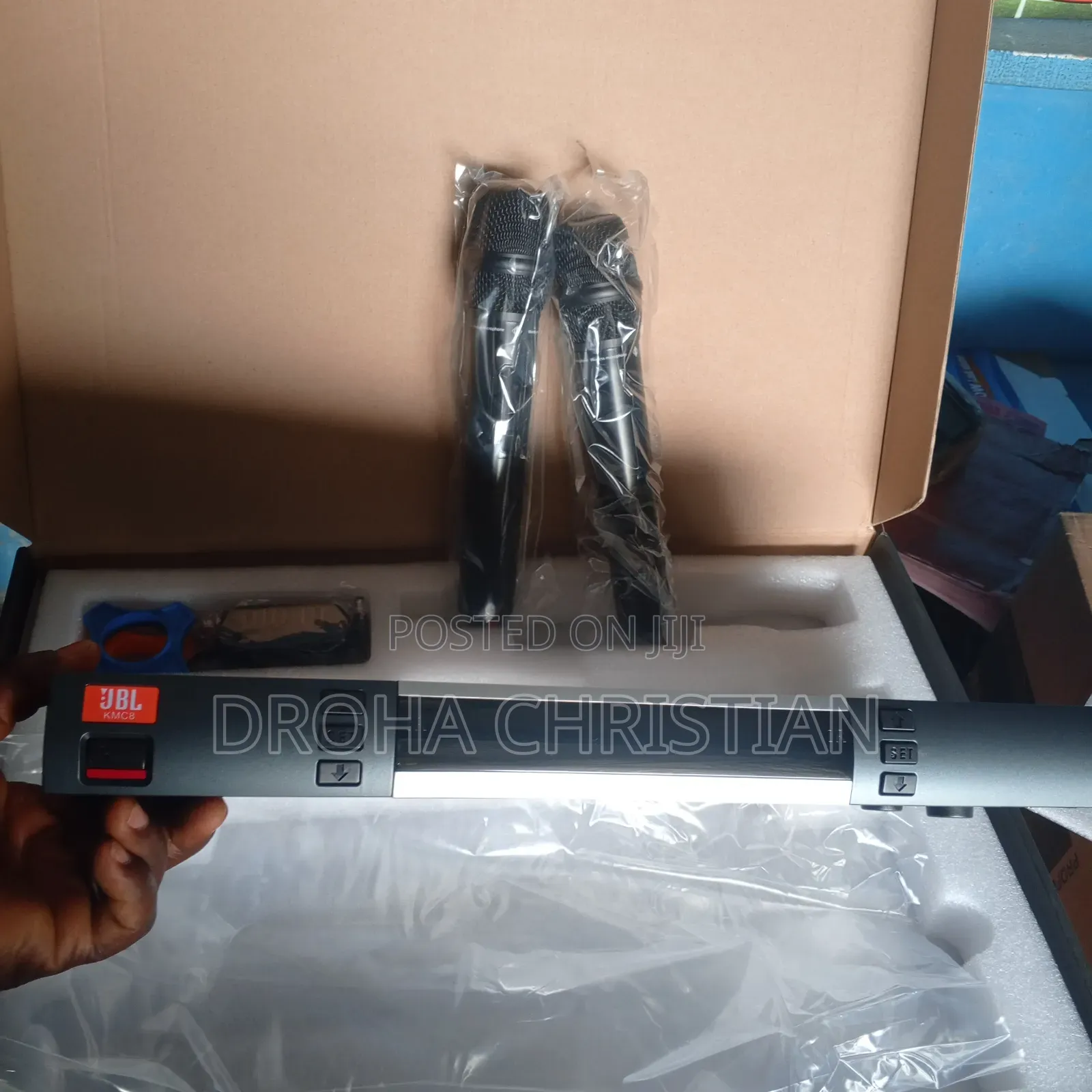 Professional JBL Wireless Microphone Kmc8