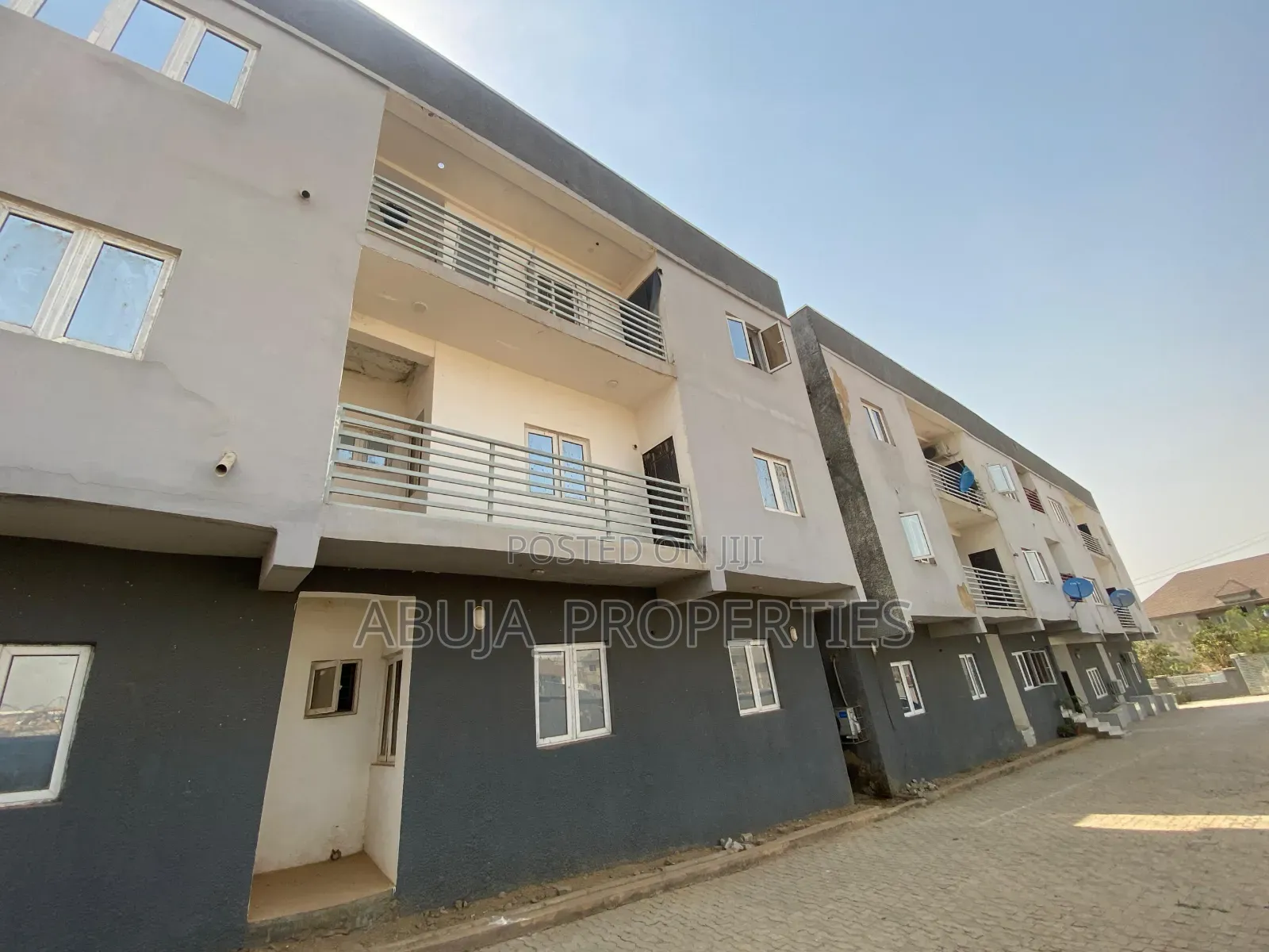3bdrm Apartment in Wuye for sale