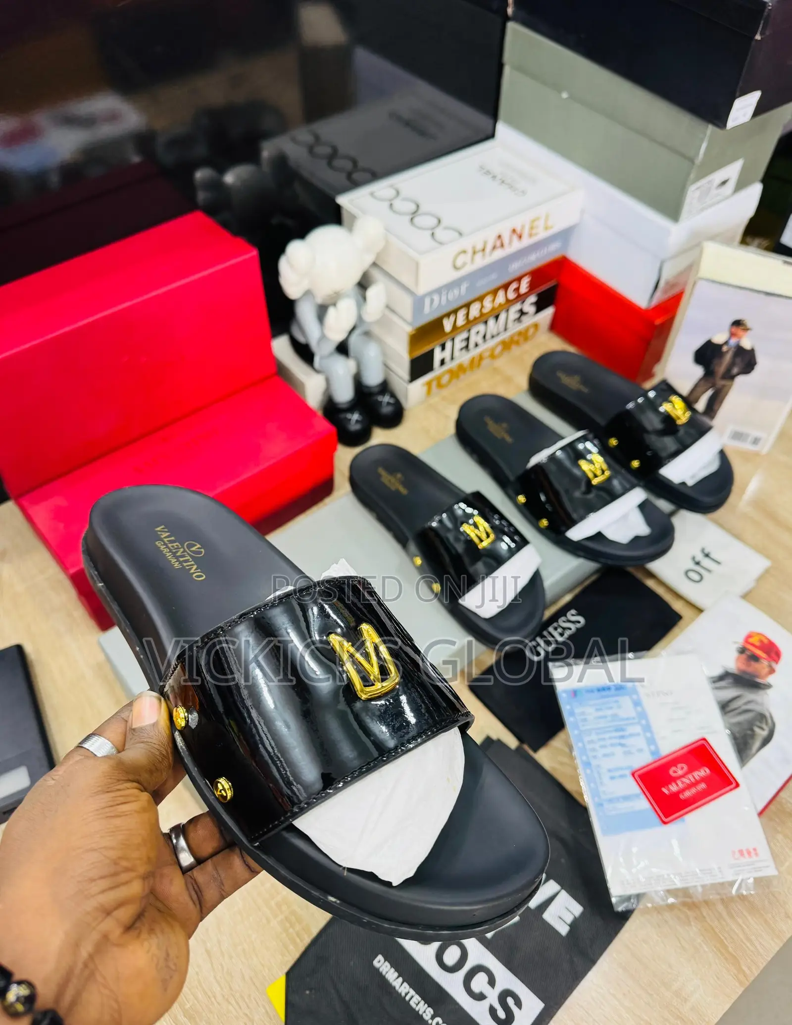 Valentino Men’S Luxury Leather Pams