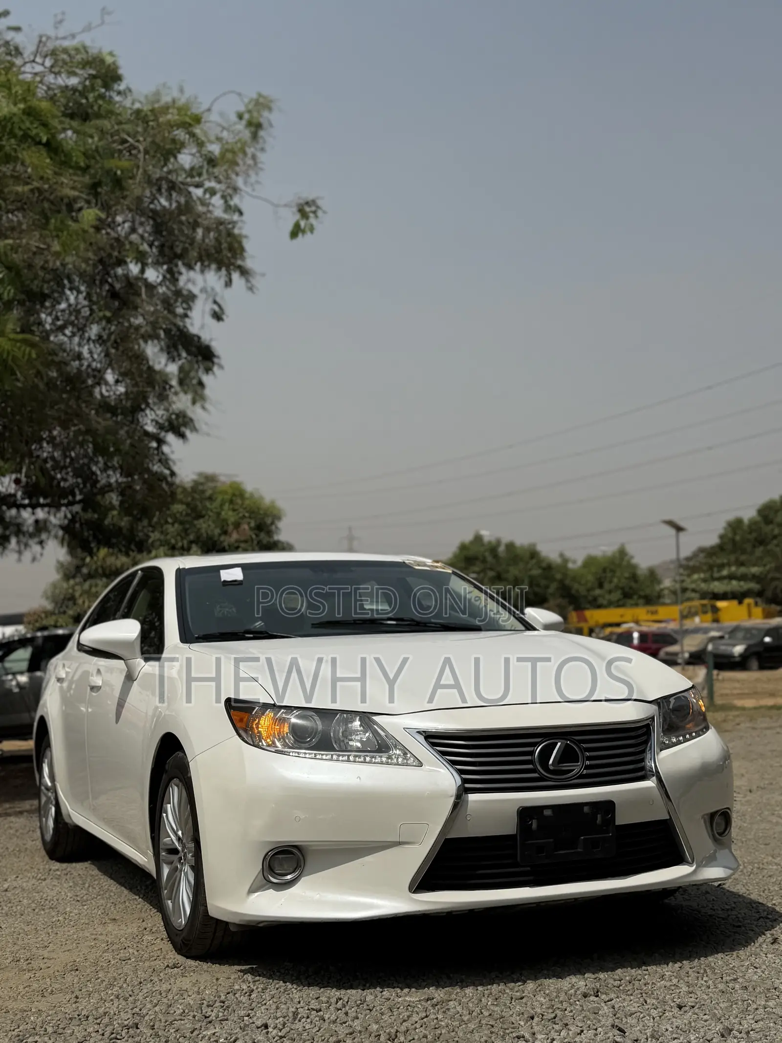 Lexus ES 350 FWD 2015 White