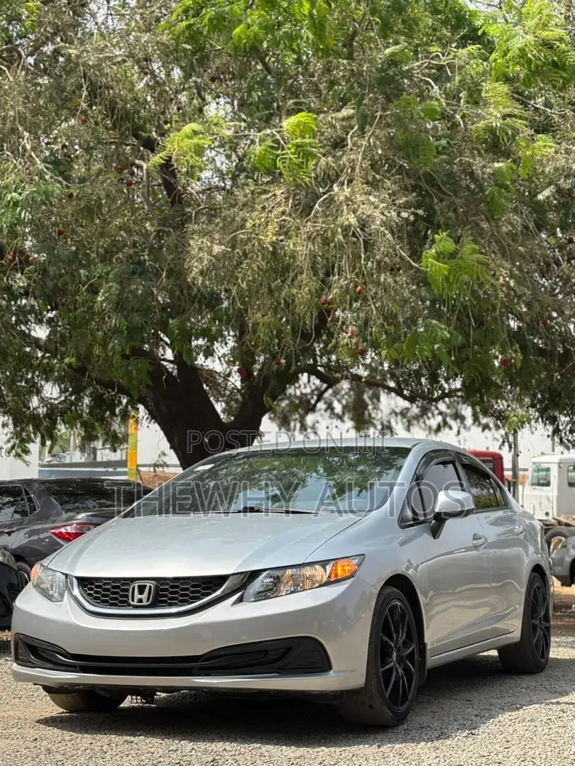 Honda Civic Sedan LX 2013 Silver