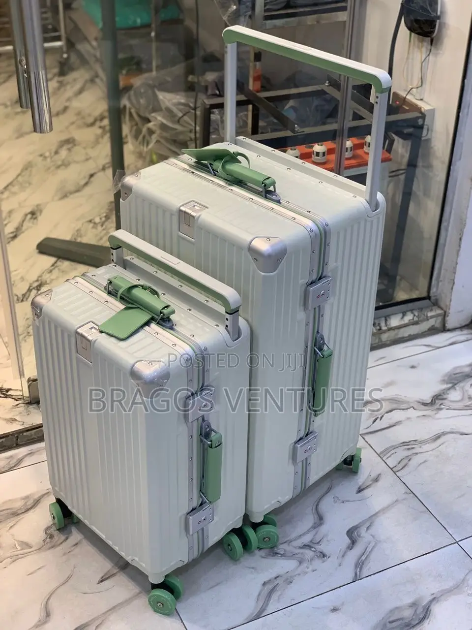 Luxury Set of 2pcs Boxes / Luggage / Bags