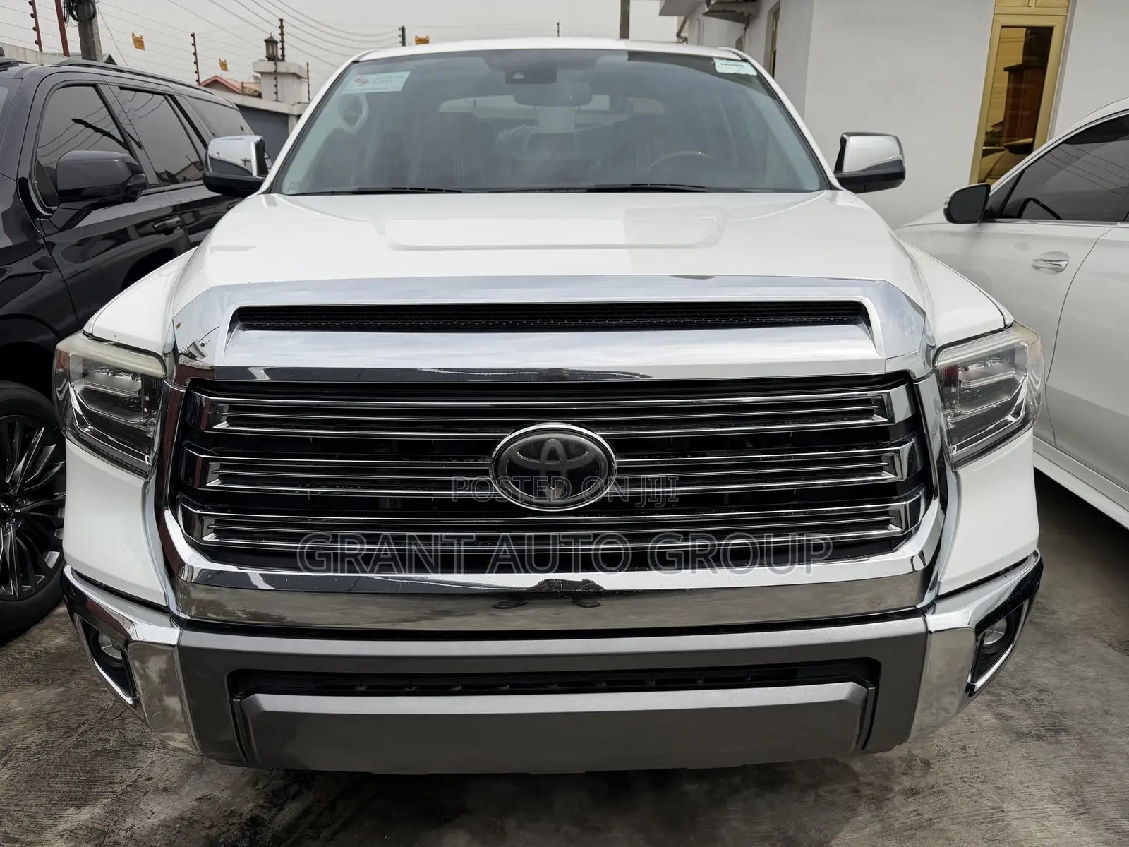 Toyota Tundra 1794 5.7L V8 4x4 CrewMax 5.6 ft. box 145.7 in. WB 2020