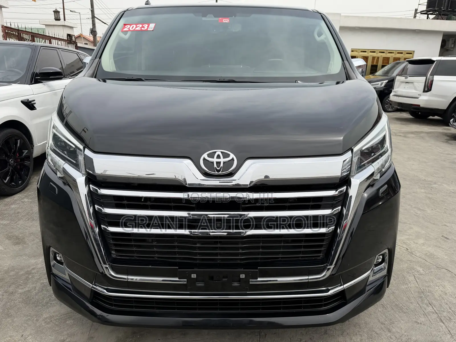 Toyota Granvia 2023 Black