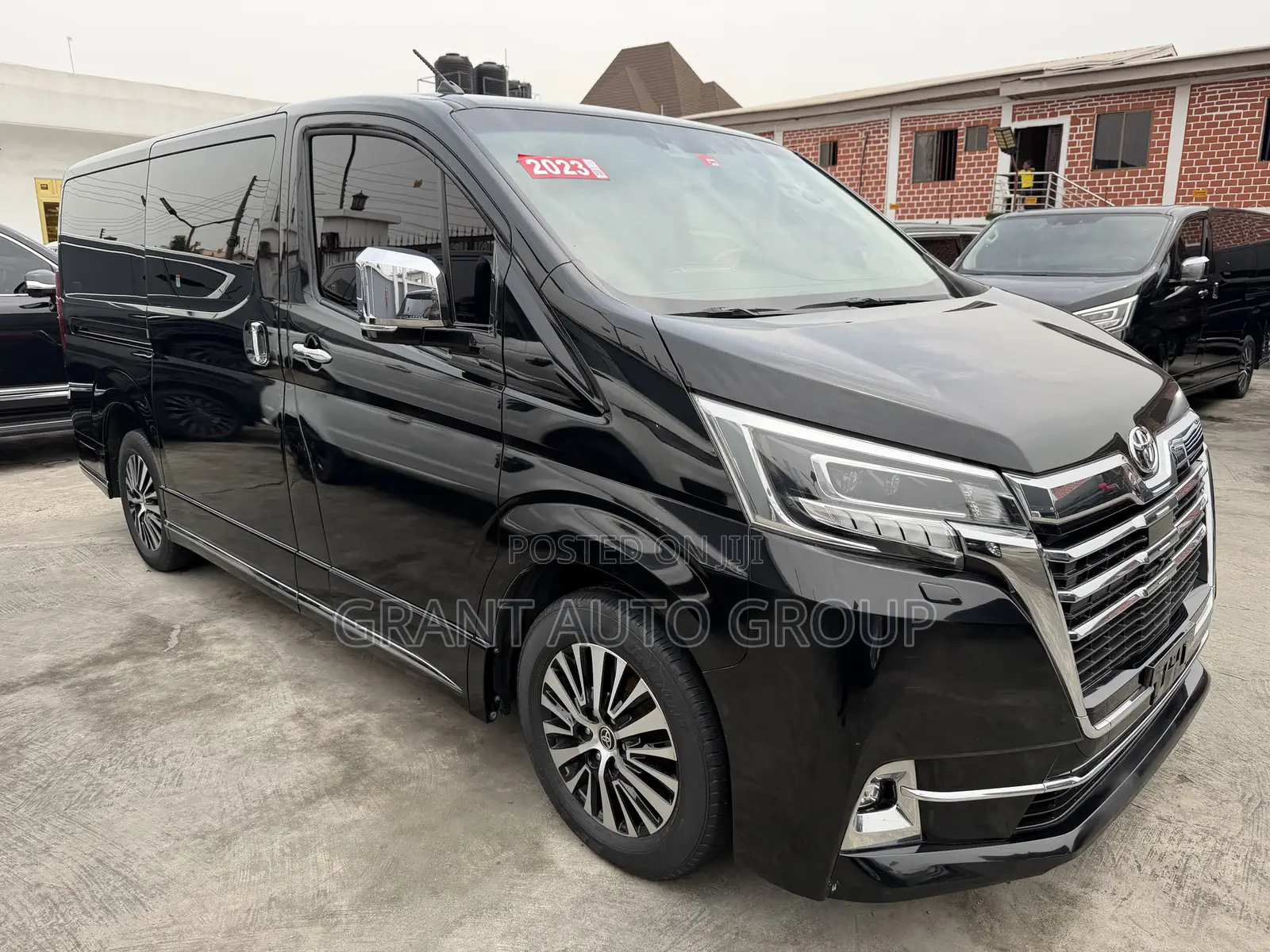 Toyota Granvia 2023 Black