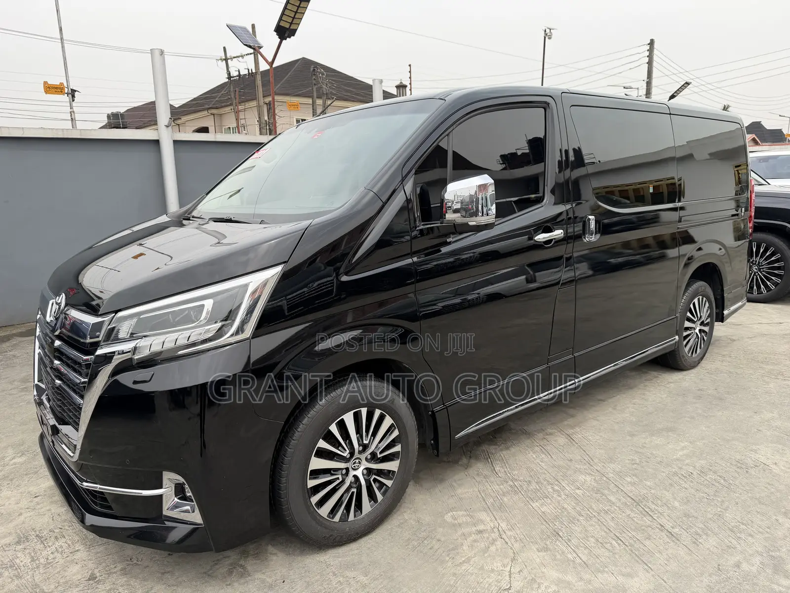 Toyota Granvia 2023 Black