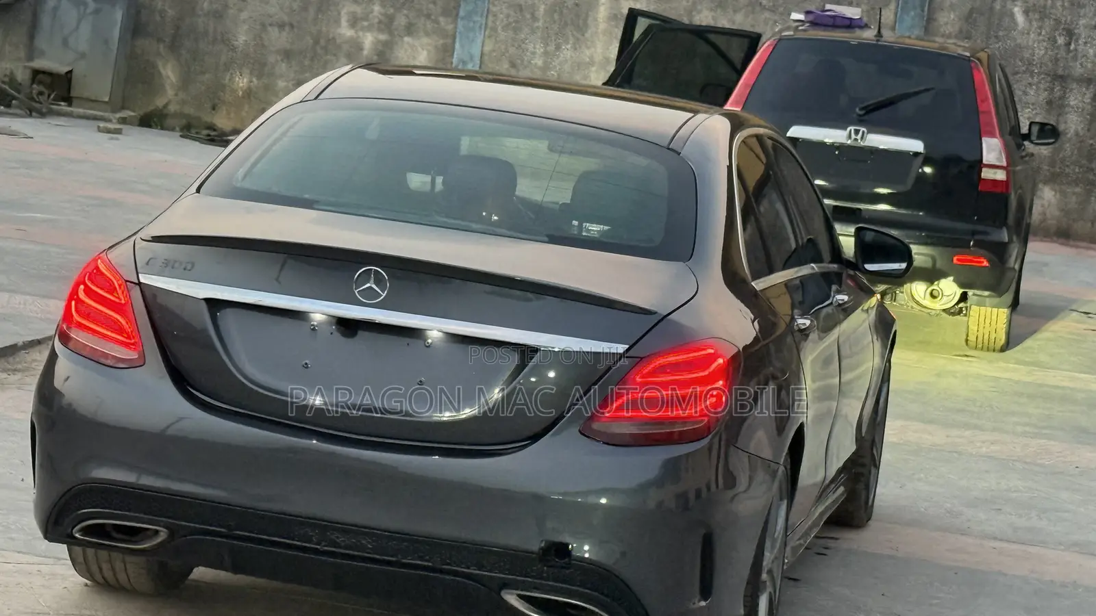 Mercedes-Benz C300 Luxury 4Matic Sedan AWD (2.0L 4cyl 7A) 2016 Gray