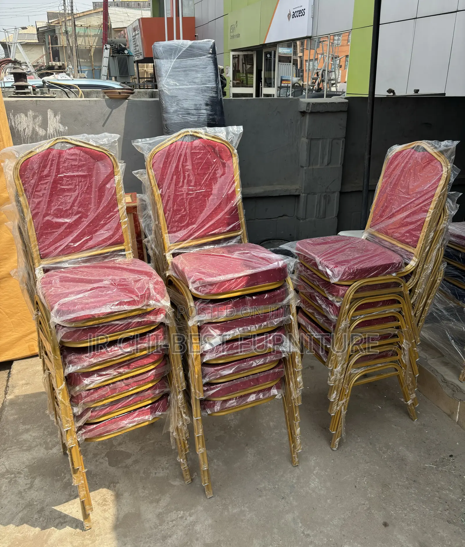 High Grade Banquet Chairs for Church and Occasions