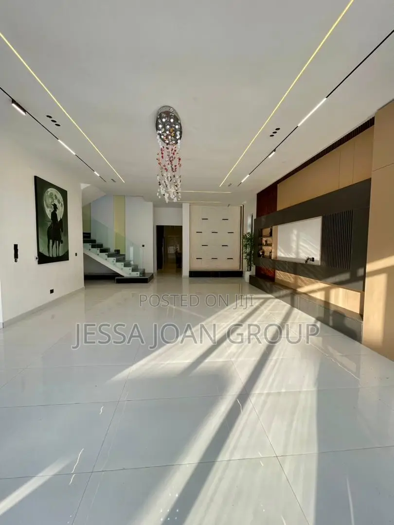 5bdrm Duplex in Lekki Gardens Estate for sale