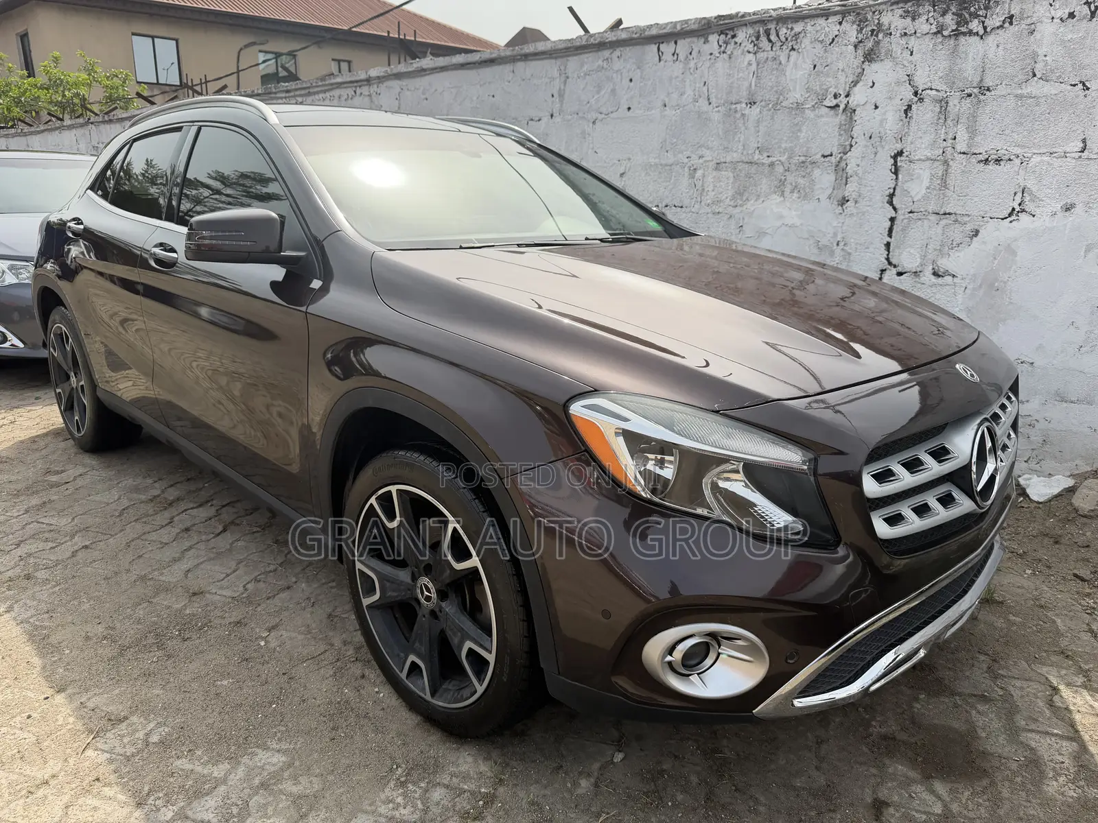 Mercedes-Benz GLA 250 2018 Brown