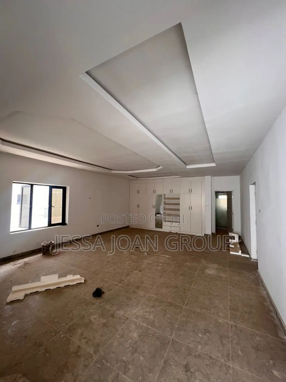 7bdrm Duplex in Guzape District for sale