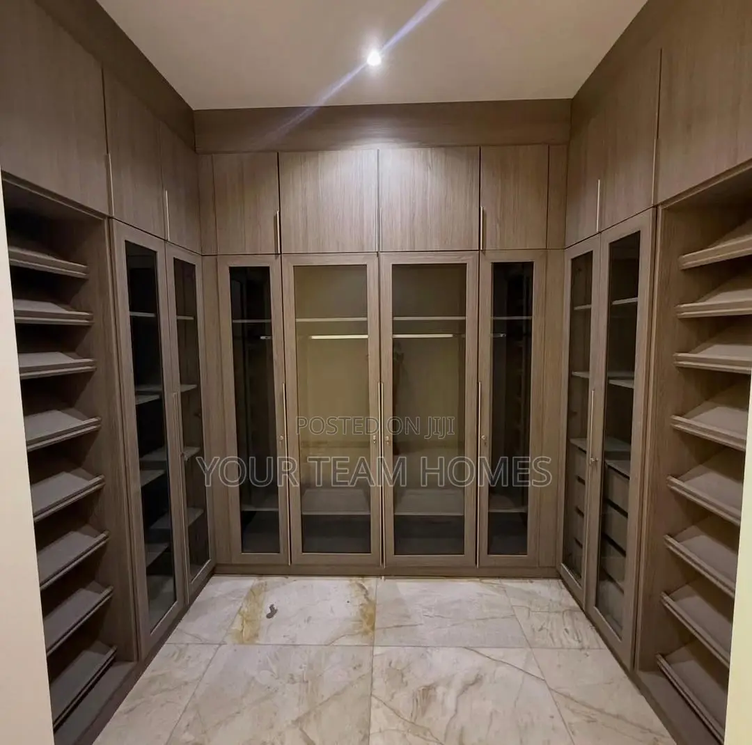 5bdrm Duplex in Asoroko, Asokoro for sale