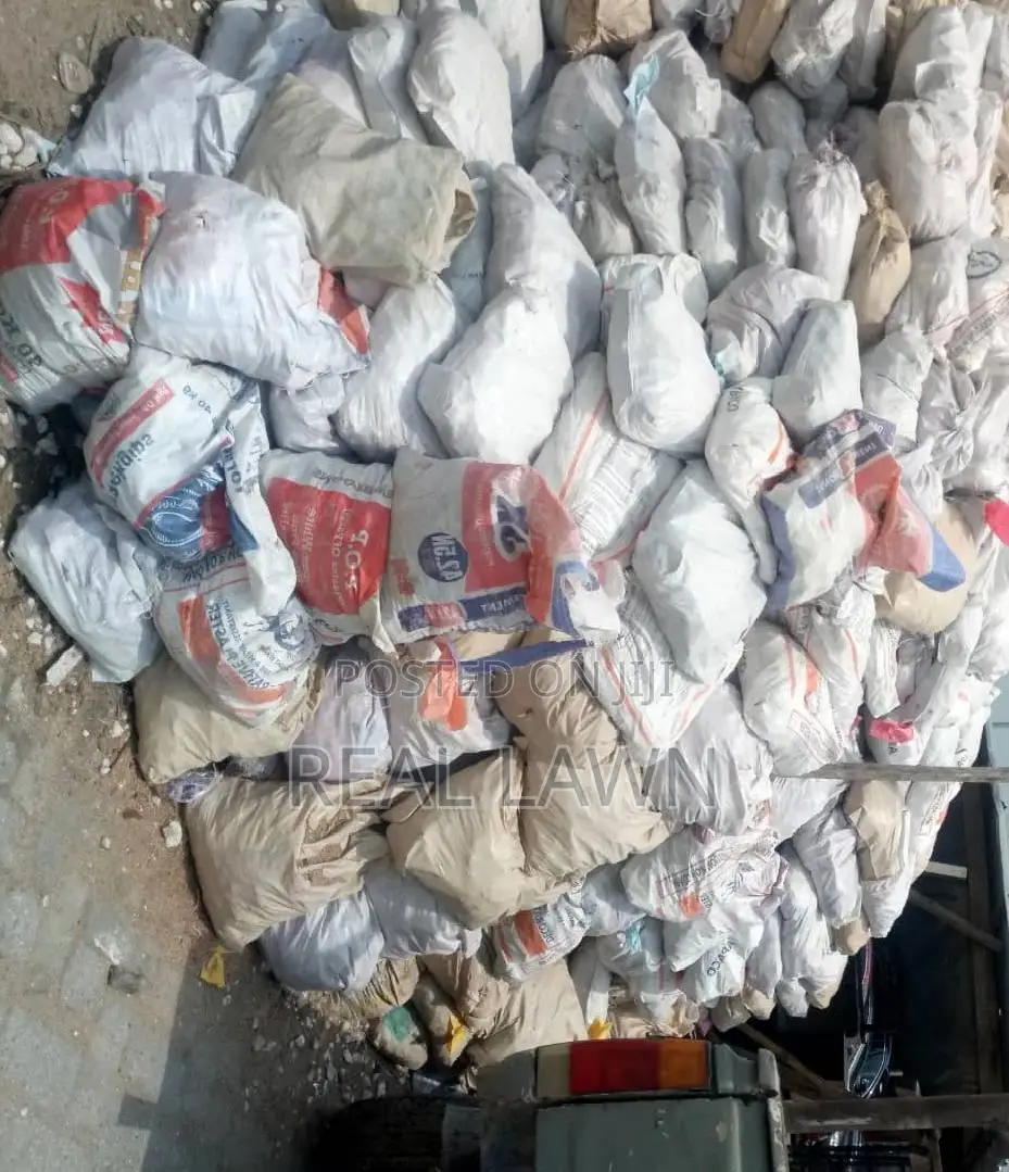 Whitestones in Cement Bags (25kg)